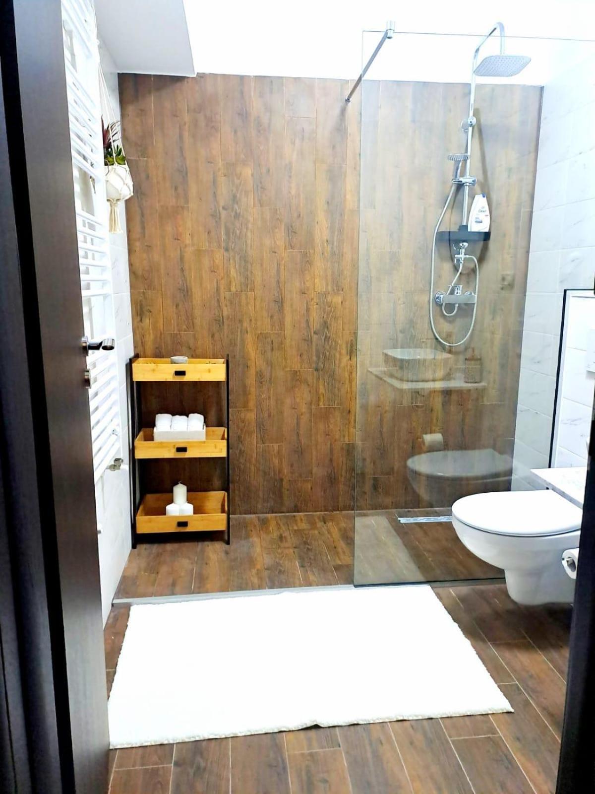 Mountain Breeze Luxury Apartment Ac & Parcare Privata Брашов Экстерьер фото
