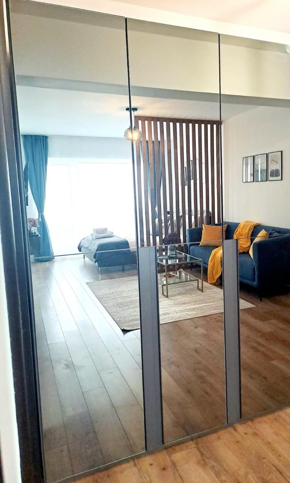 Mountain Breeze Luxury Apartment Ac & Parcare Privata Брашов Экстерьер фото